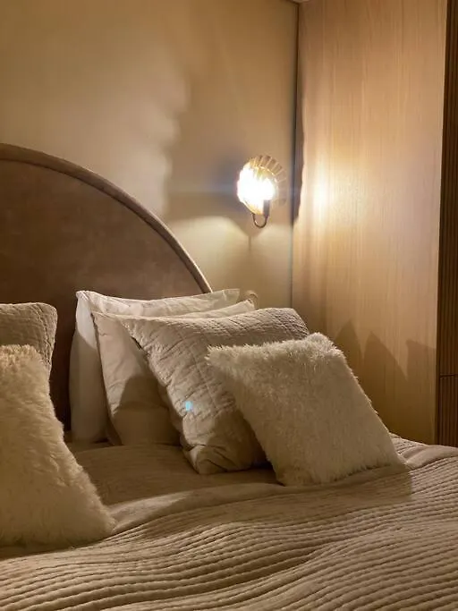 Enchanting 1Br W/ King Bed In Unbeatable Location Helsinki